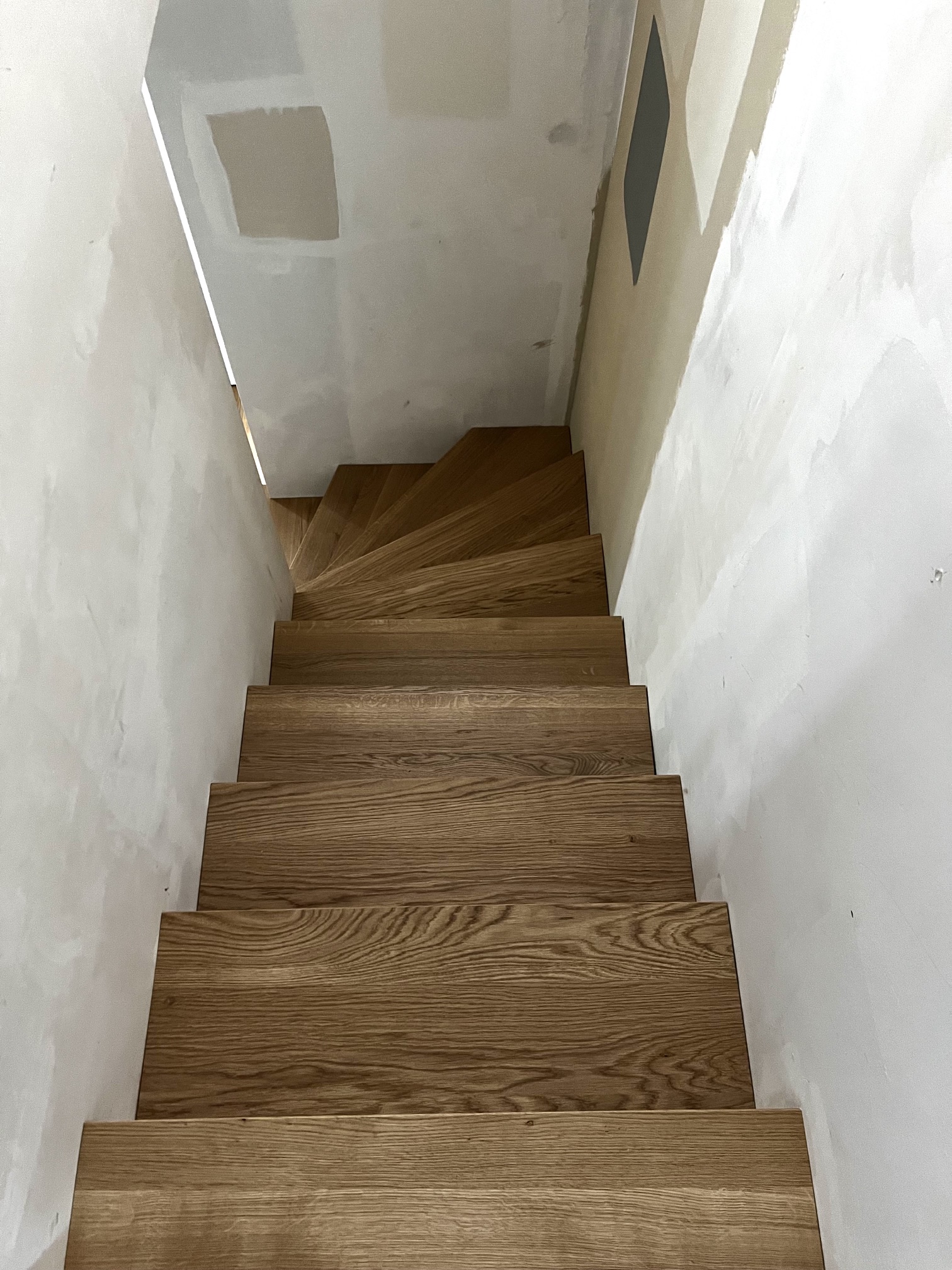 cage d'escalier brut